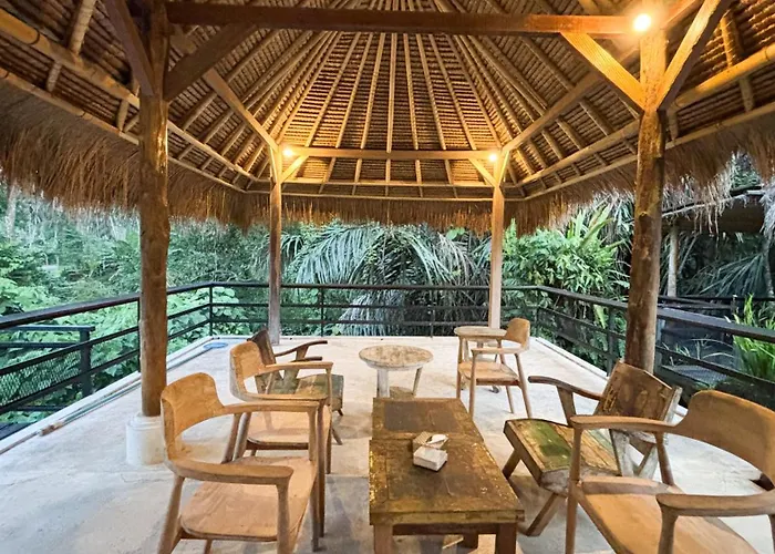 Amara Giri View 3*