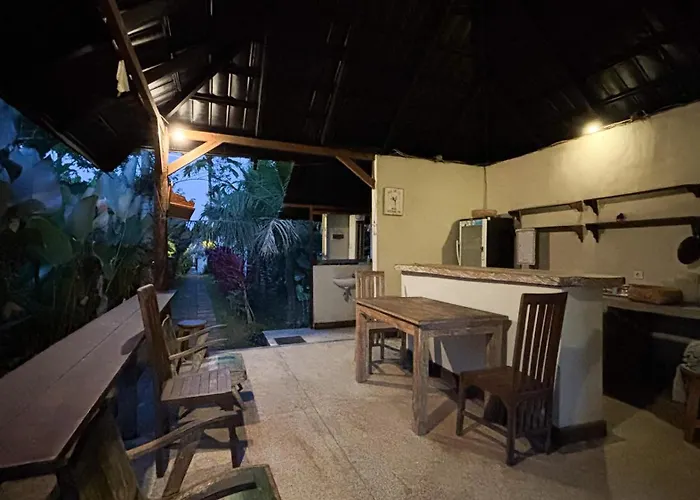 Amara Giri View Guest house