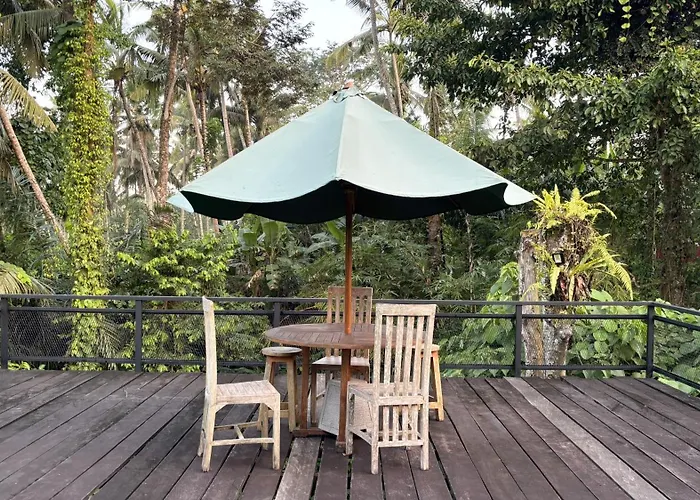 Amara Giri View Guest house 3*